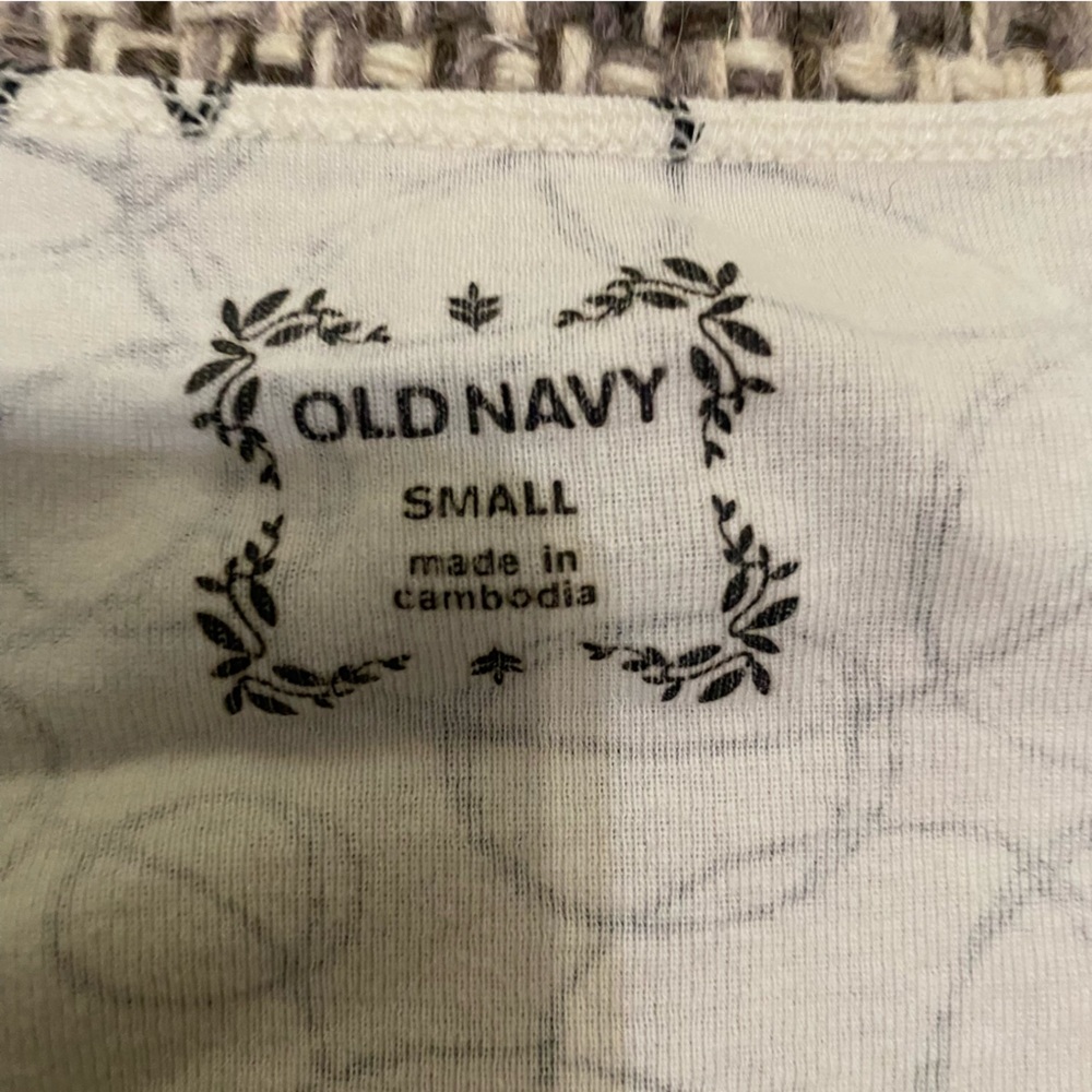 Old Navy Circle Geometric V-Neck 3/4 Sleeve Top S - Picture 6 of 7